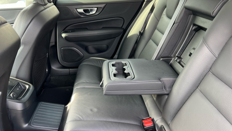 Volvo V60 2.0 T6 [350] PHEV Plus Dark 5dr AWD Auto Estate